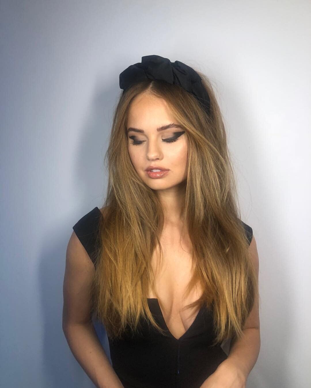 BEAUTIFUL DEBBY RYAN 8x10 Glossy Photo – Adira Collectibles