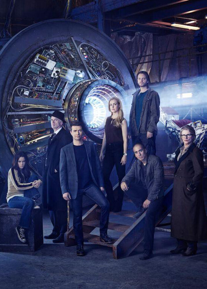 12 MONKEYS - CAST 8x10 TV SHOW Photo