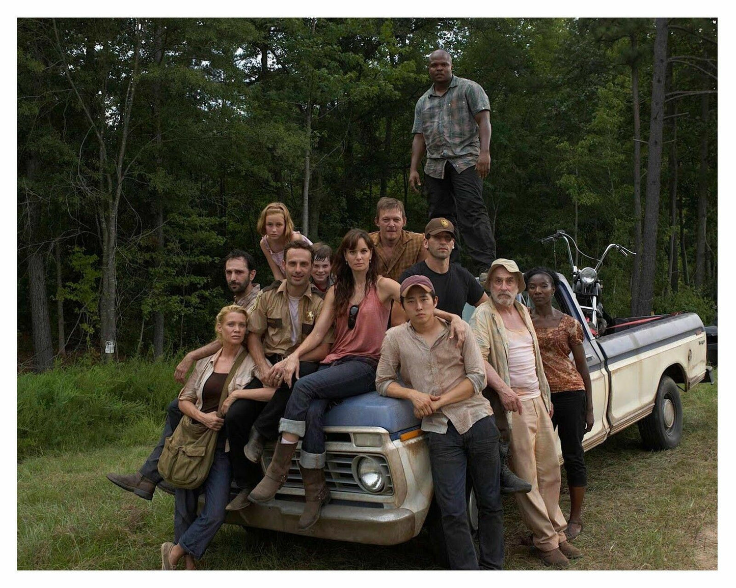 THE WALKING DEAD CAST  TV SHOW 16x20 Glossy Photo