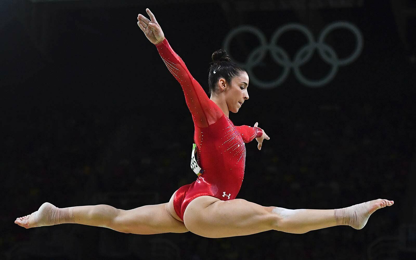 Olympic Gymnast Aly Raisman 5x7 Glossy Photo – Adira Collectibles