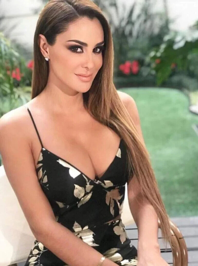 BEAUTIFUL NINEL CONDE SEXY 8x10 Glossy Photo