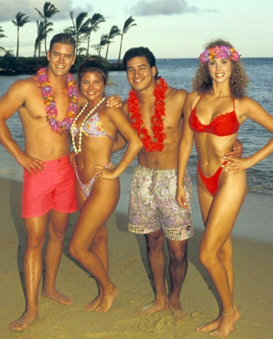 SAVED BY THE BELL ELIZABETH BERKLEY TIFFANY THEISEN 8X10 Glossy Photo